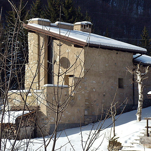 REESTRUCTURACIÓN DE EDIFICIO DESTINADO A CASA DE VACACIÓNES -PUEBLO SAN GIACOMO – DEMONTE (CN)