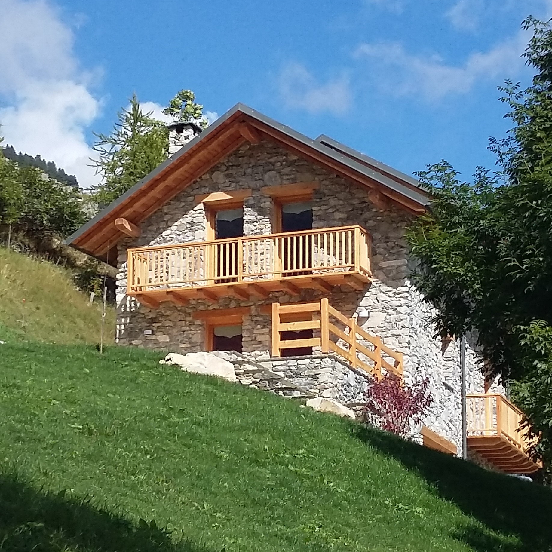 CASA UNIFAMILIARE AD USO VACANZE – FRAZ. SAN GIACOMO – DEMONTE (CN)